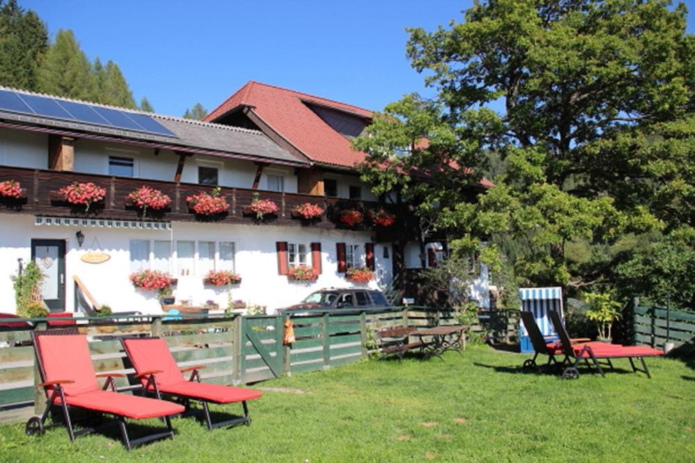 Haus Mauken - Appartments Mit Panoramablick Murau Exterior photo